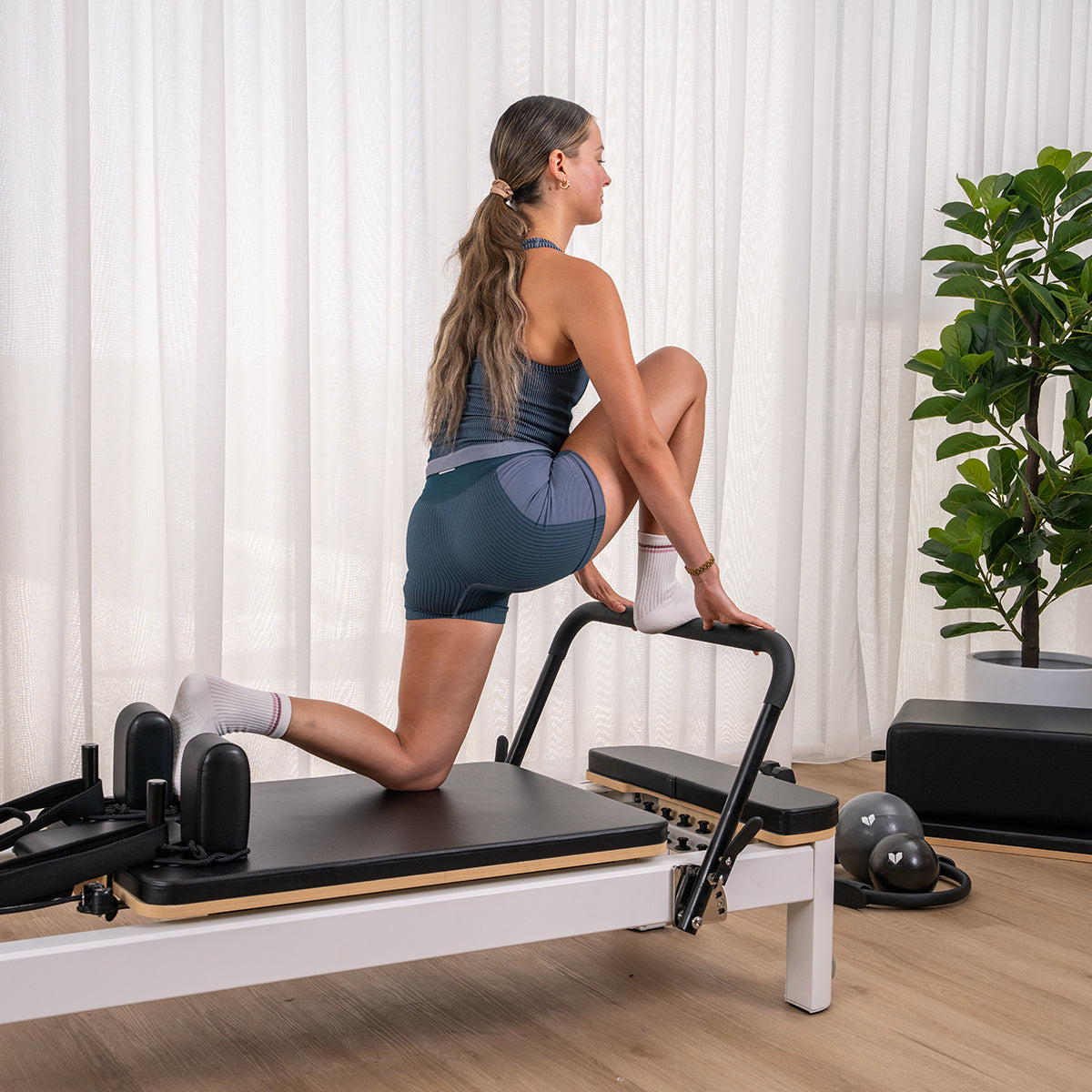 Lifespan Fitness Contour Studio Commercial Pilates Reformer Set